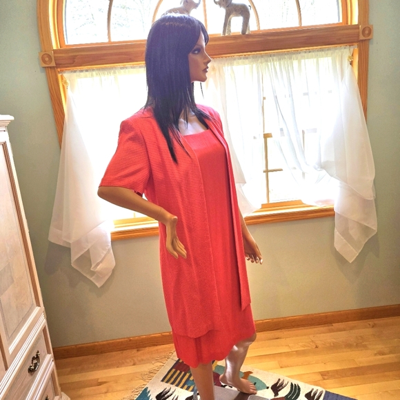 Stylish 2-Piece Look by Virgo II, Light Red, Short Sleeves, Size 12 - Picture 7 of 8
